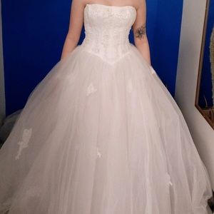Oleg Cassini Dresses - Wedding Dress Oleg Cassini Dresses - Wedding Dress
